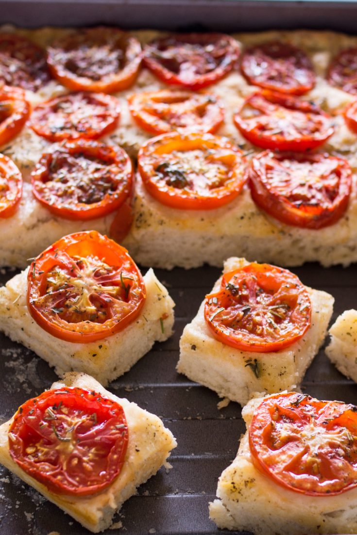 Fingerfood Focaccia mit Tomaten: einfaches Rezept