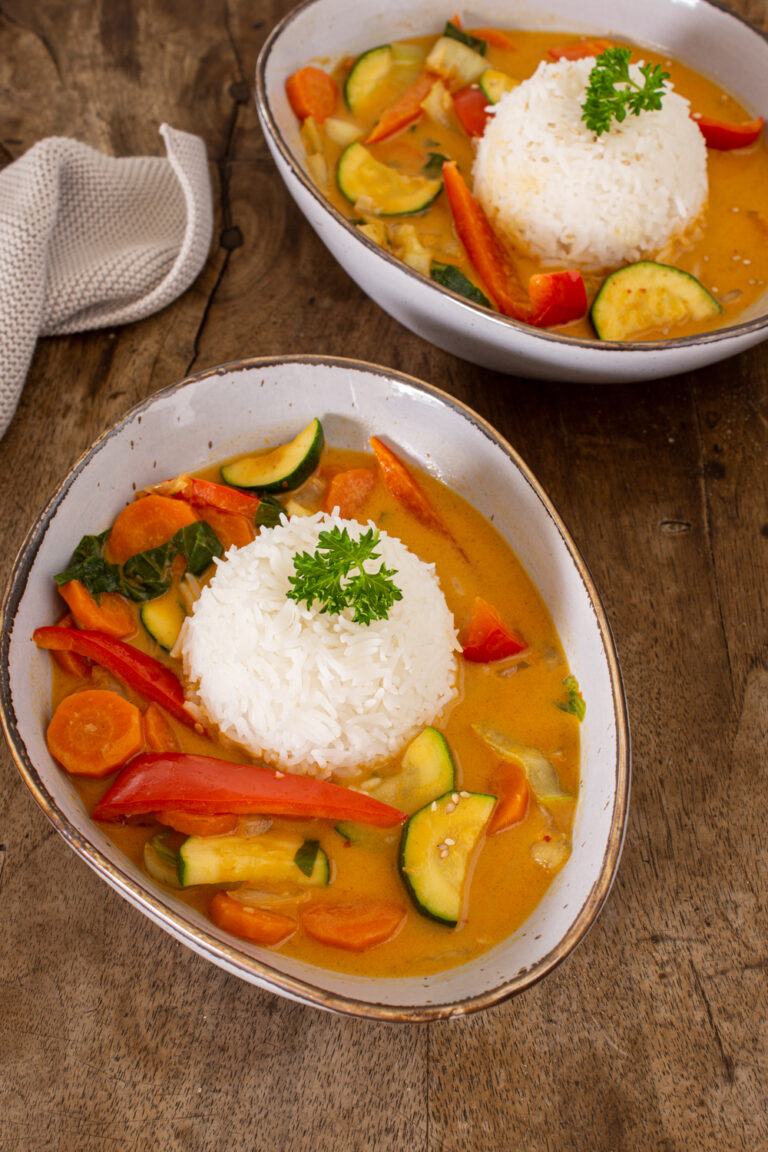 Vegetarisches Zitronengras Curry mit Reis - LieberBacken